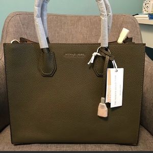 Michael Kors Mercer Tote Olive Green